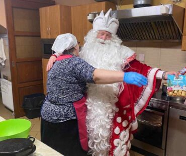 Mikołaj w hospicjum w Wilnie - do kuchni też zaszedł