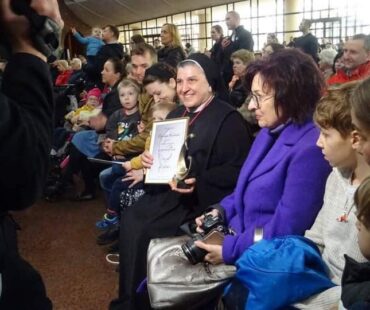 Nagroda Caritas Poznań dla s Michaeli (6)