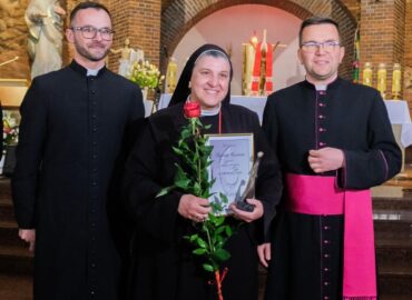 Nagroda Caritas Poznań dla s. Michaeli Rak (GALERIA)
