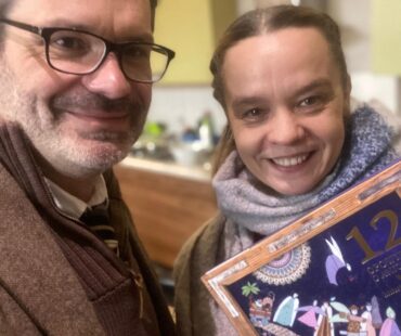 Inga Pozorska z Mocni w Duchu i Grzegorz Kiciński - jałmużnik wileńskiego hospicjum - Jezuici Łódź