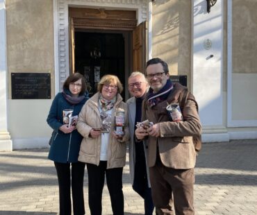 Przyjaciele i zbiórka dla hospicjum w radzymińskiej kolegiacie (4)